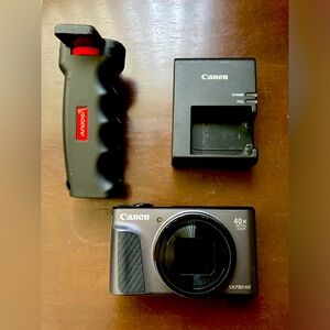 Canon PowerShot SX730 HS Digital Camera + accessories